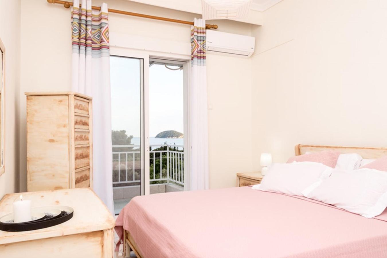 Opalio Seaview Apartment PalaiónTsiflíkion Exteriör bild